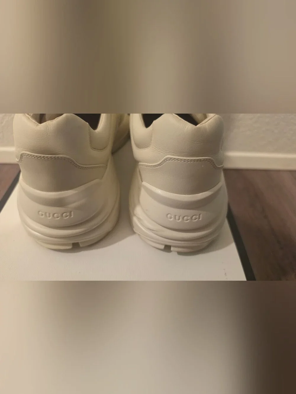 Gucci cream leather